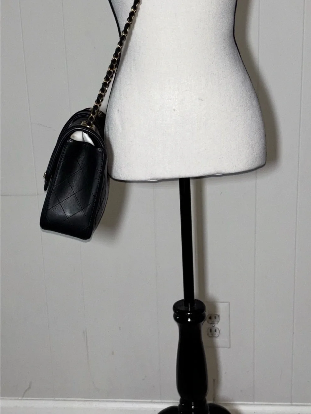 CHANEL Black Quilted Leather Shoulder Bag with Gold CC Turn-Lock